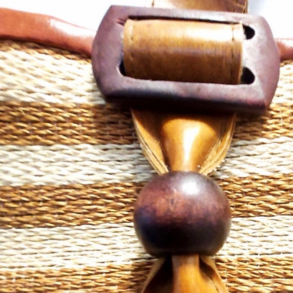 Sezane style woven tote - Picture 8 of 12